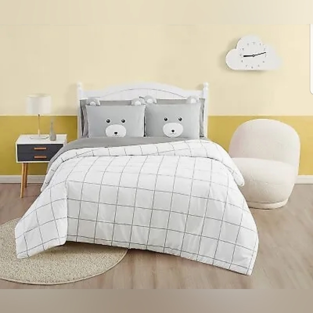 7pc Full My World Bear Hug Kids' Bed In A Bag - My World